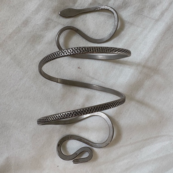 Vintage silver snake arm cuff - Picture 3 of 3